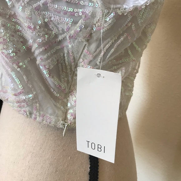 Sequin Crop Top - Picture 2 of 4